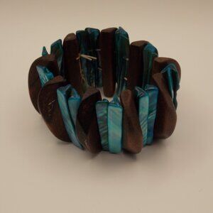 Women’s Turquoise and Coconut Shell Bracelet